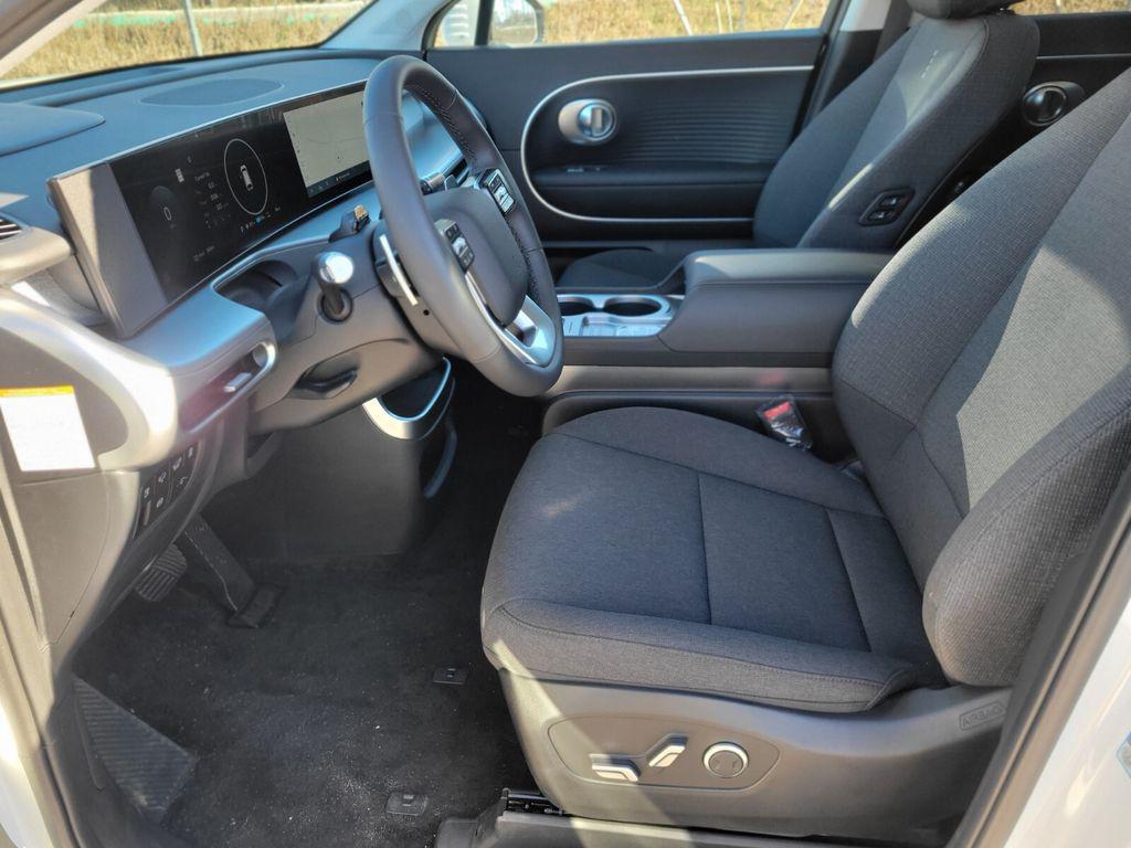 2026 Hyundai IONIQ 9 SE - Photo 15