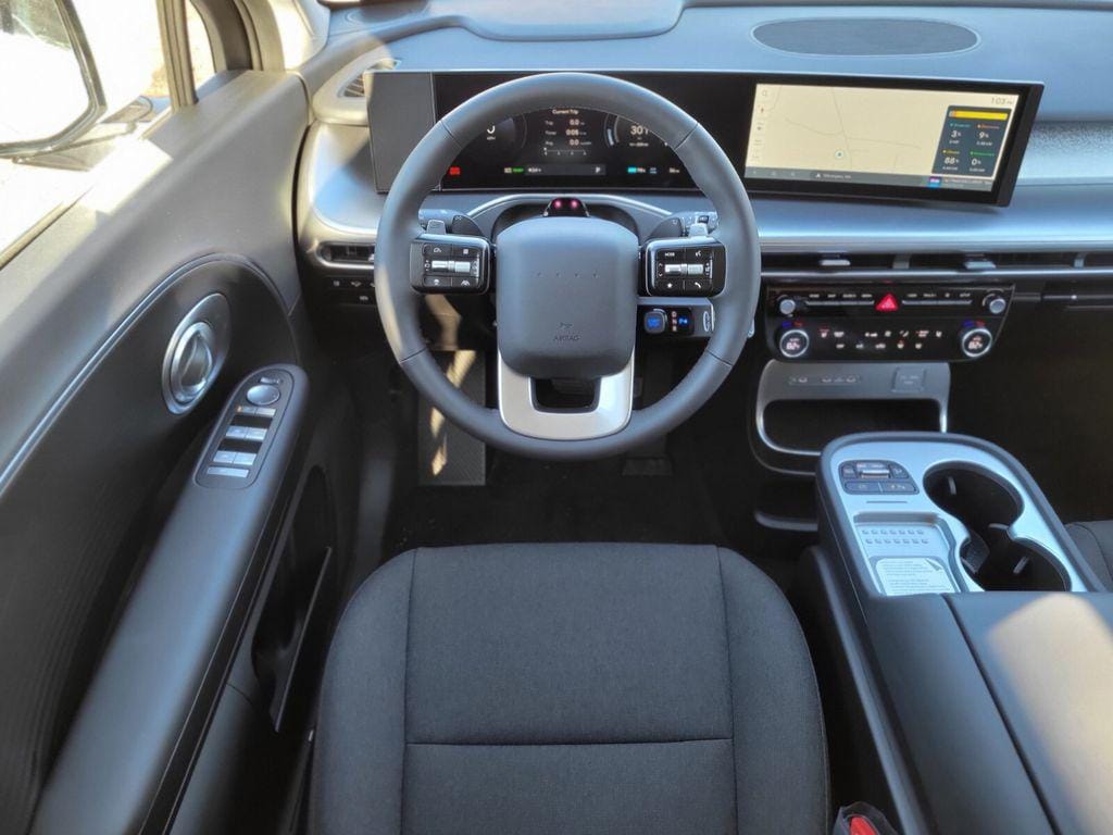 2026 Hyundai IONIQ 9 SE - Photo 11