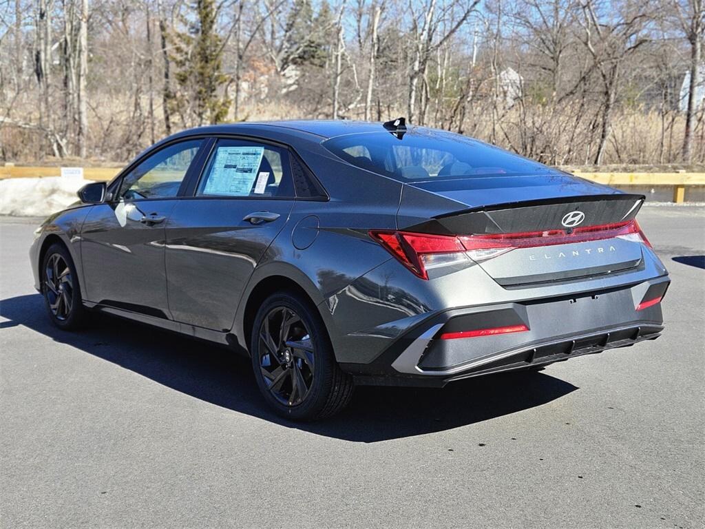 New 2026 Hyundai Elantra SEL Sport Sedan