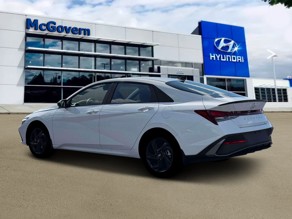 New 2026 Hyundai Elantra SEL Sport Sedan