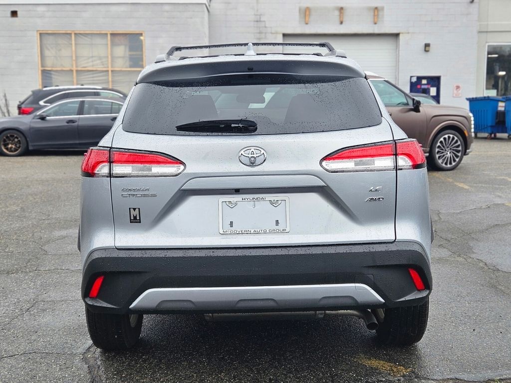 Used 2024 Toyota Corolla Cross LE SUV