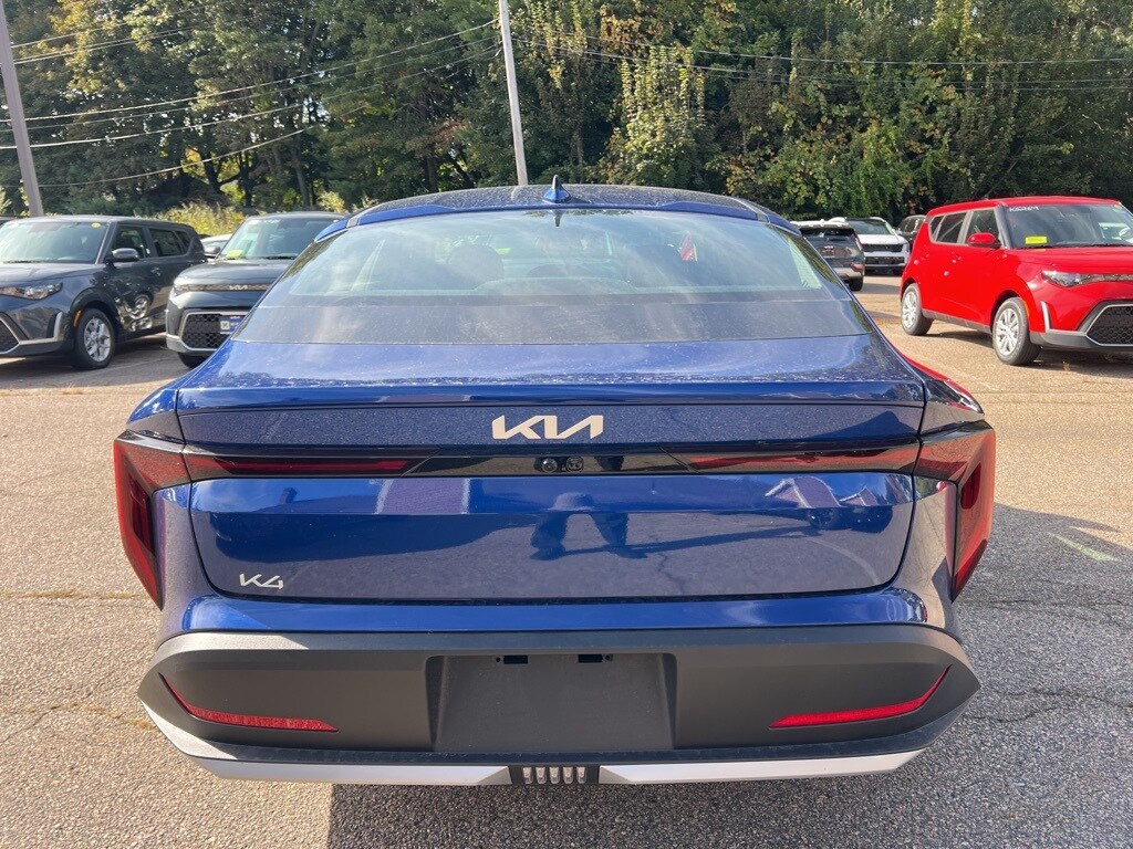 2025 Kia K4 EX photo 3