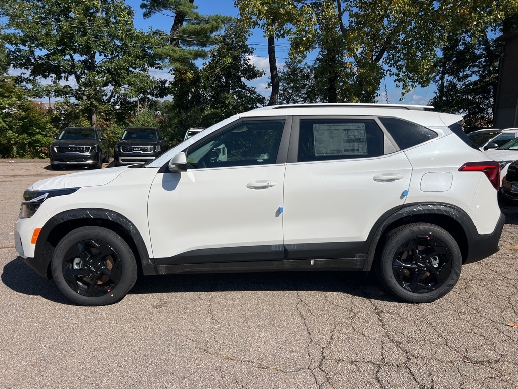 New 2026 Kia Seltos EX SUV