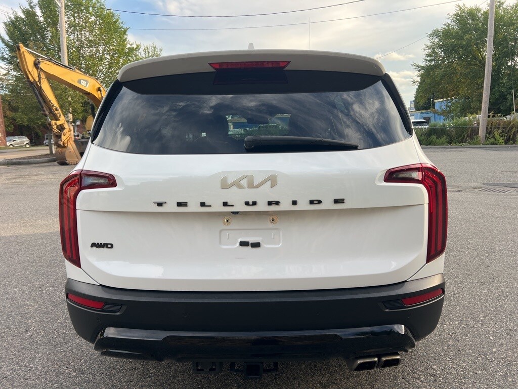 2022 Kia Telluride SX photo 3
