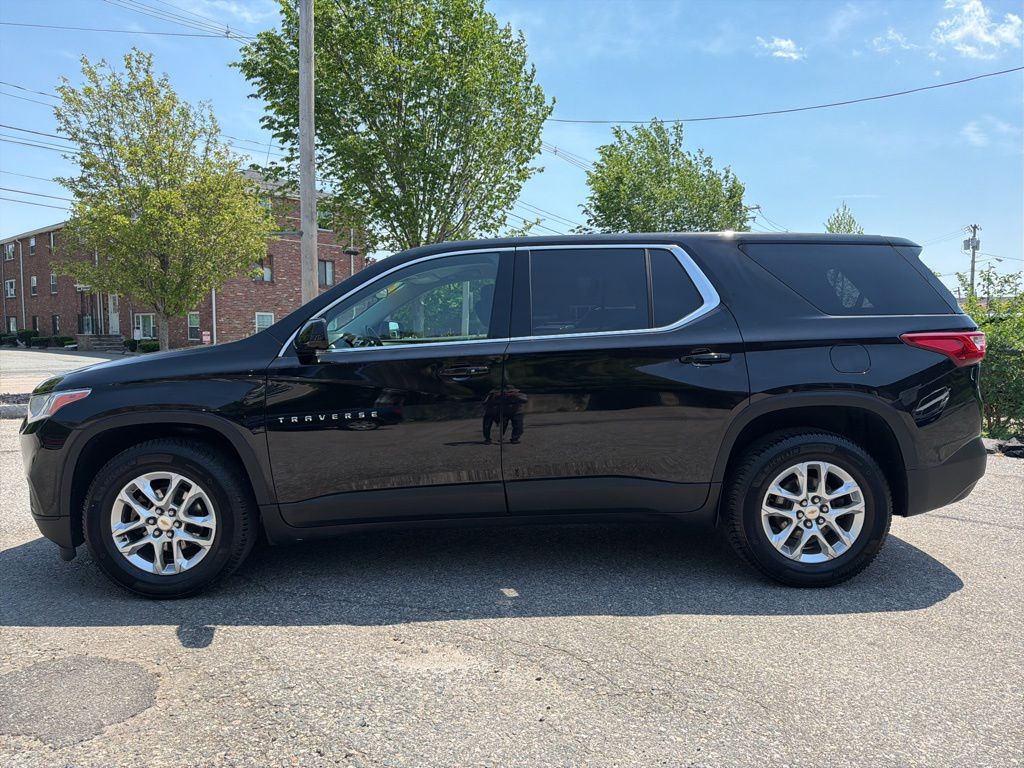 Used 2019 Chevrolet Traverse LS with VIN 1GNEVFKWXKJ105774 for sale in Norwood, MA