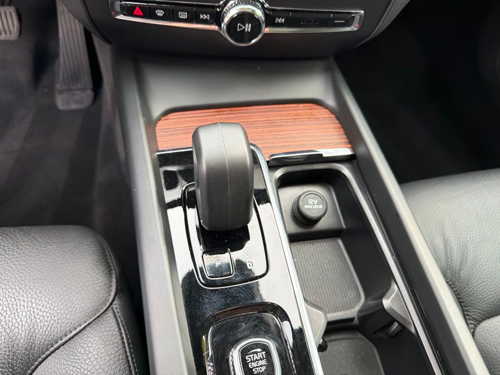 2025 Volvo V60 Cross Country Plus - Photo 23
