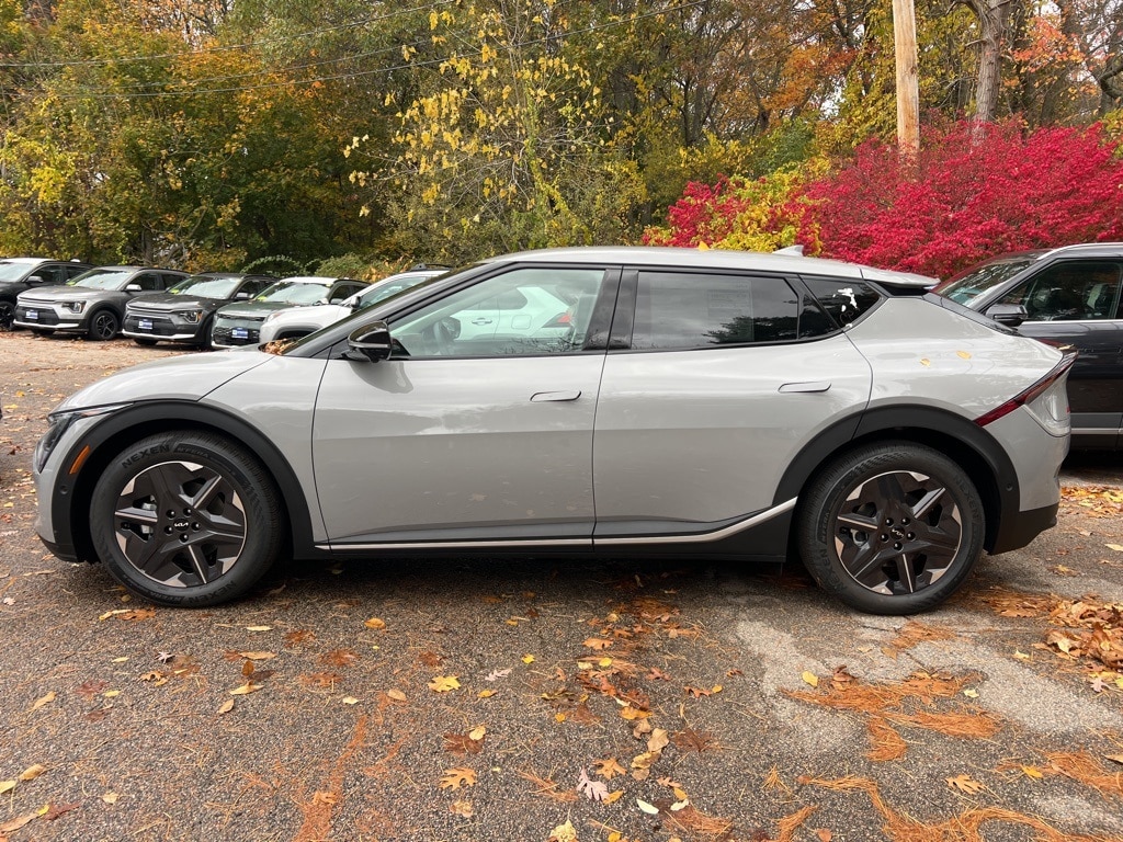 New 2025 Kia EV6 Light Long Range SUV
