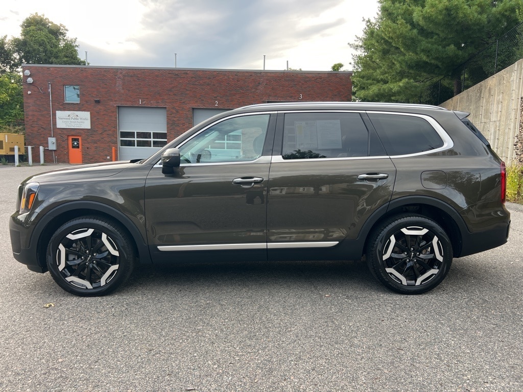 Used 2024 Kia Telluride S SUV
