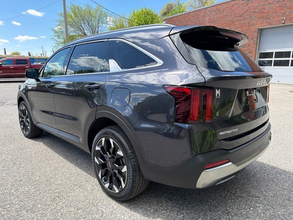 Certified 2025 Kia Sorento EX SUV