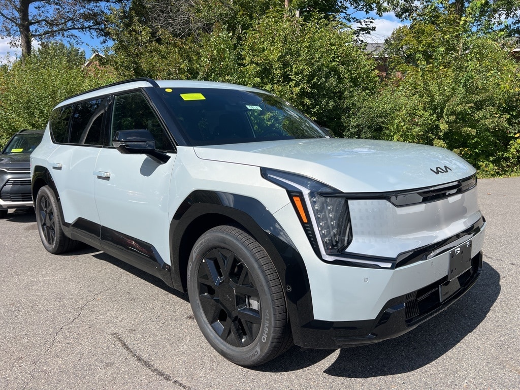 New 2026 Kia EV9 Land SUV