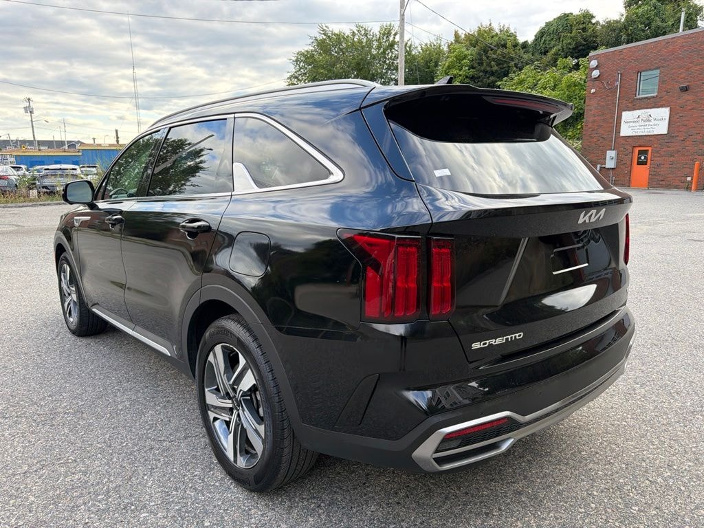 Used 2023 Kia Sorento Hybrid SX Prestige SUV