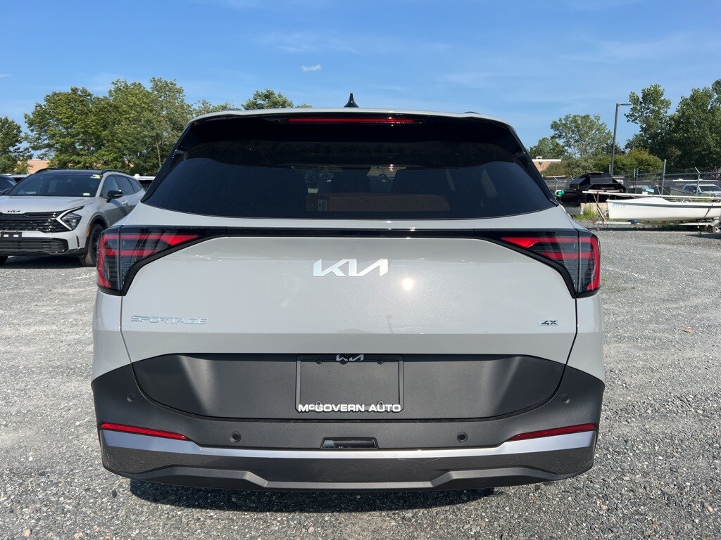2026 Kia Sportage EX photo 3