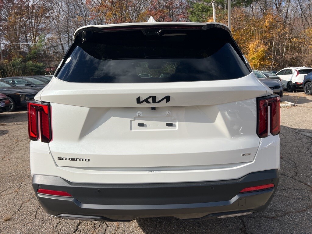 2026 Kia Sorento Plug-In Hybrid X-Line SX Prestige photo 2