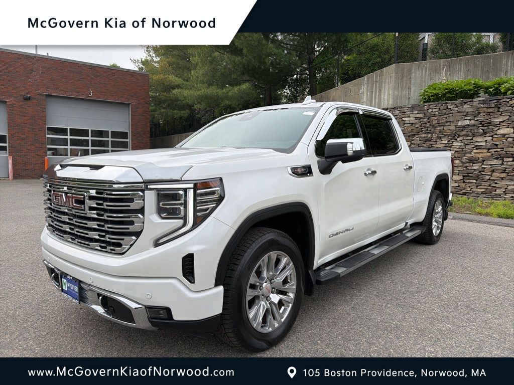 2023 GMC Sierra 4WD Crew Cab Short Box Denali's photo