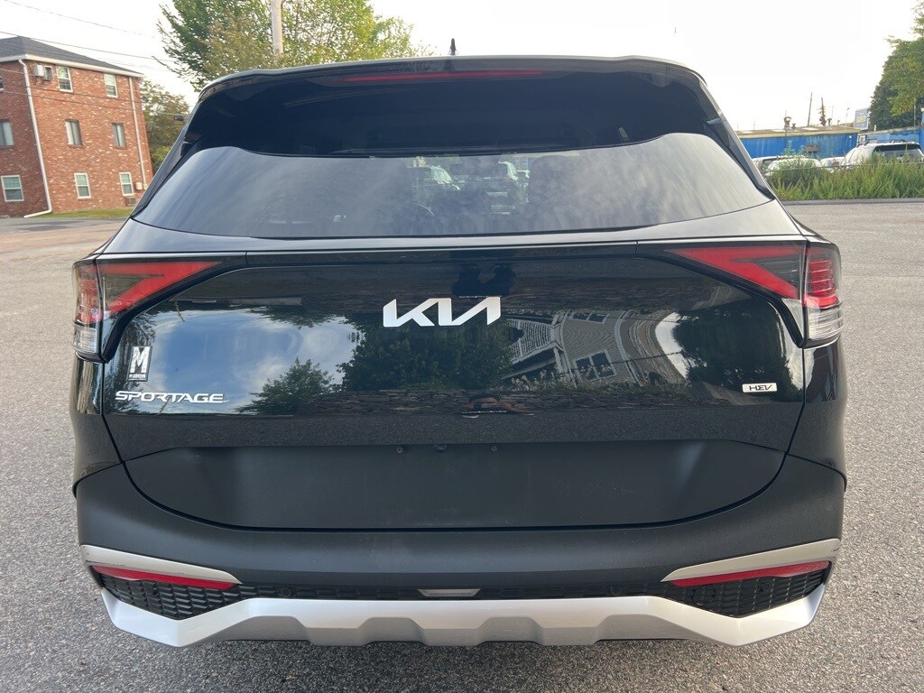 2023 Kia Sportage Hybrid LX photo 4
