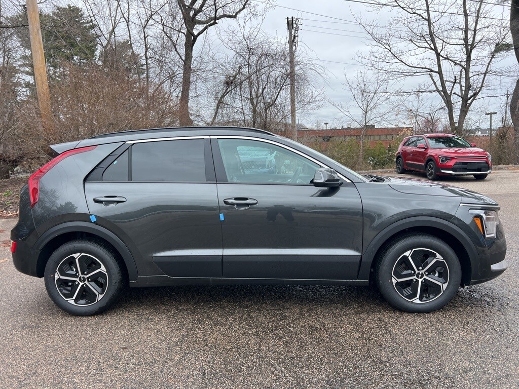 2025 Kia Niro Plug-In Hybrid EX photo 4