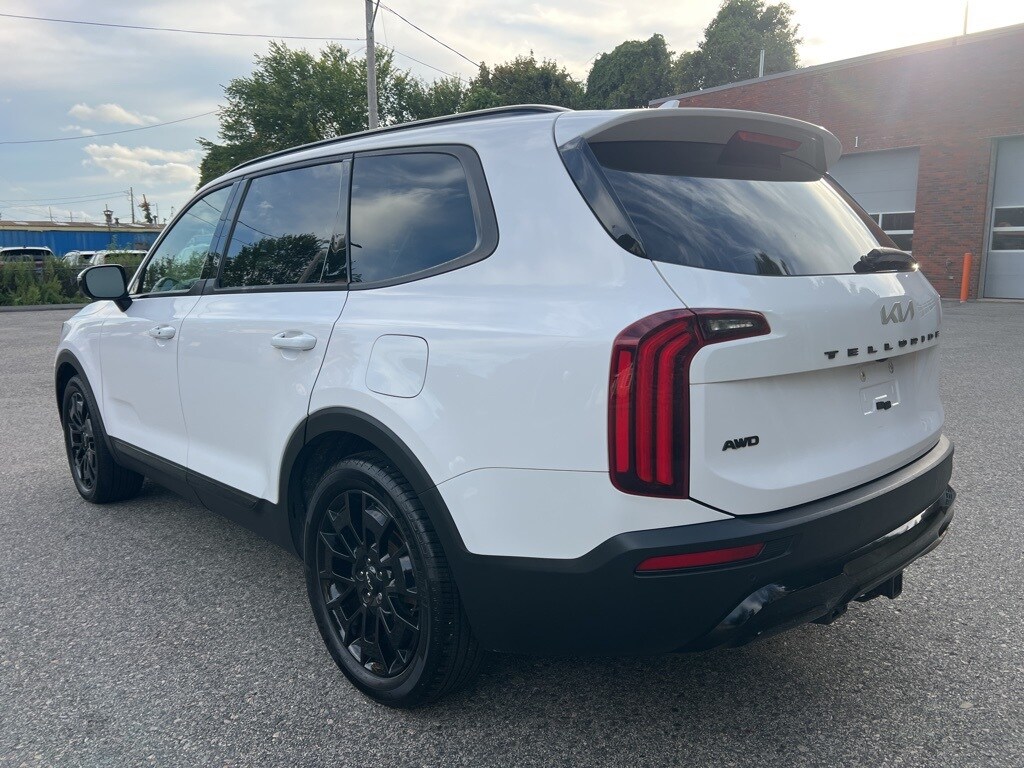 2022 Kia Telluride SX photo 2