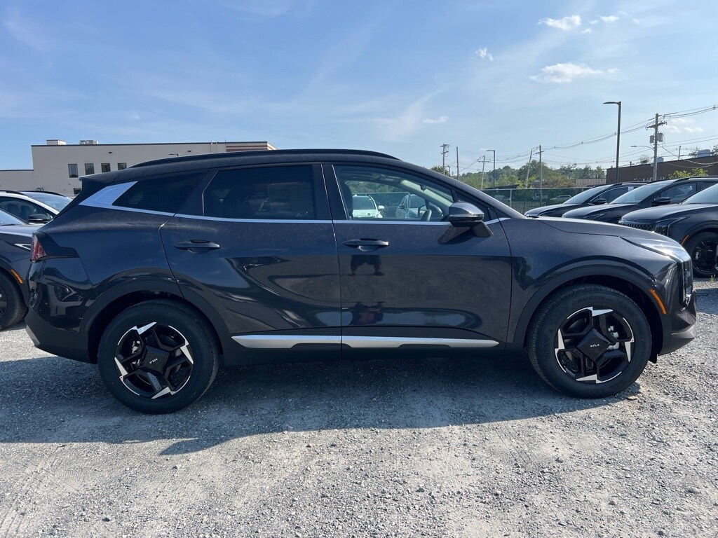 2026 Kia Sportage EX photo 4