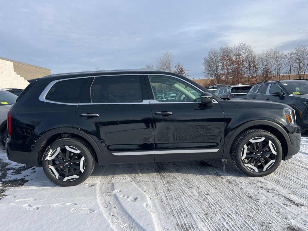 New 2025 Kia Telluride S SUV