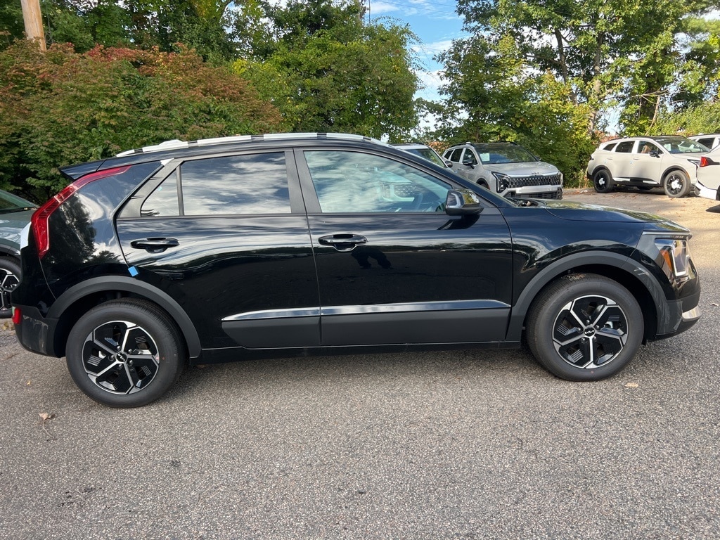 New 2025 Kia Niro EX SUV