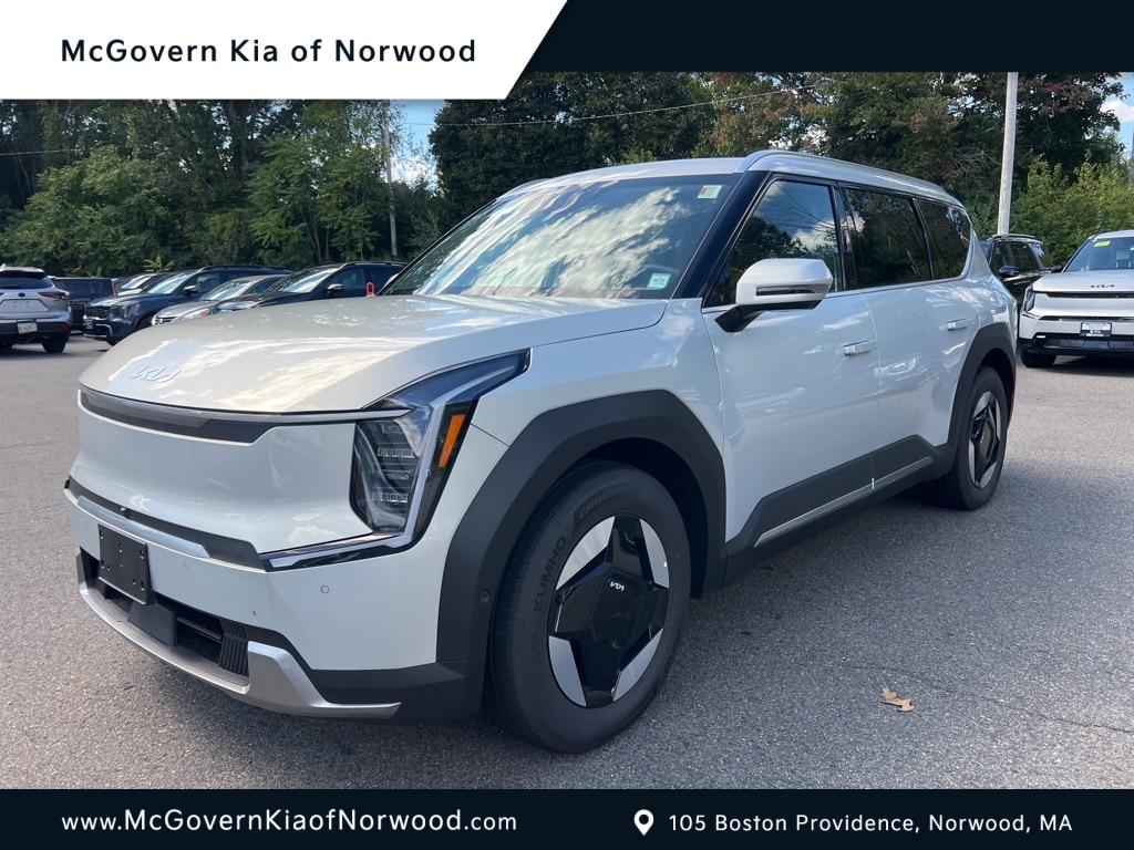New 2026 Kia EV9 Wind SUV