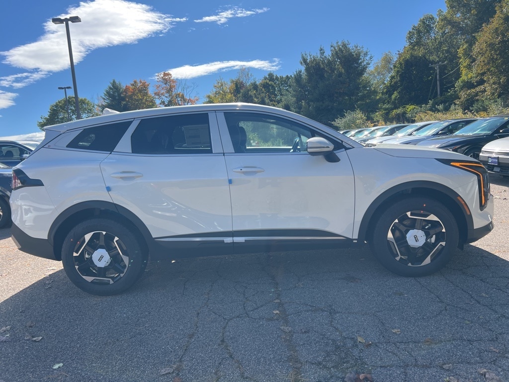 New 2026 Kia Sportage Hybrid S SUV