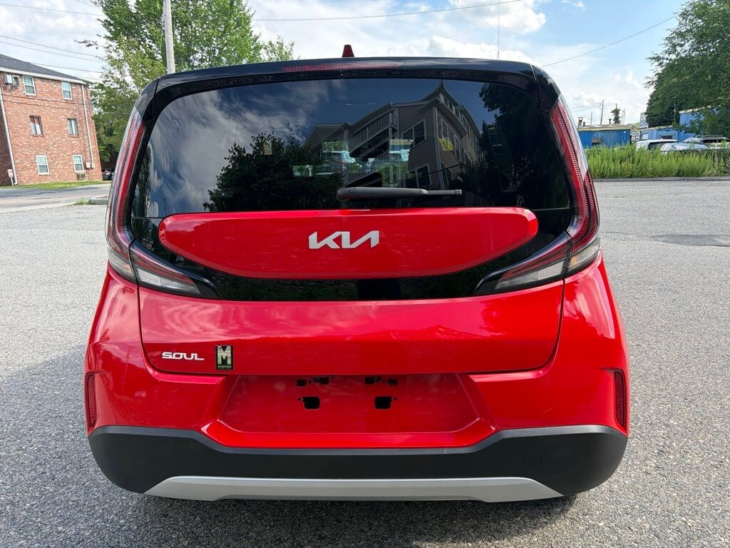Used 2023 Kia Soul LX Hatchback