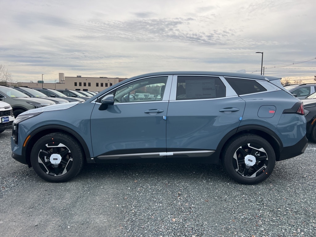 New 2026 Kia Sportage Hybrid S SUV