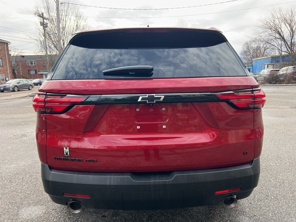 Used 2023 Chevrolet Traverse LT SUV