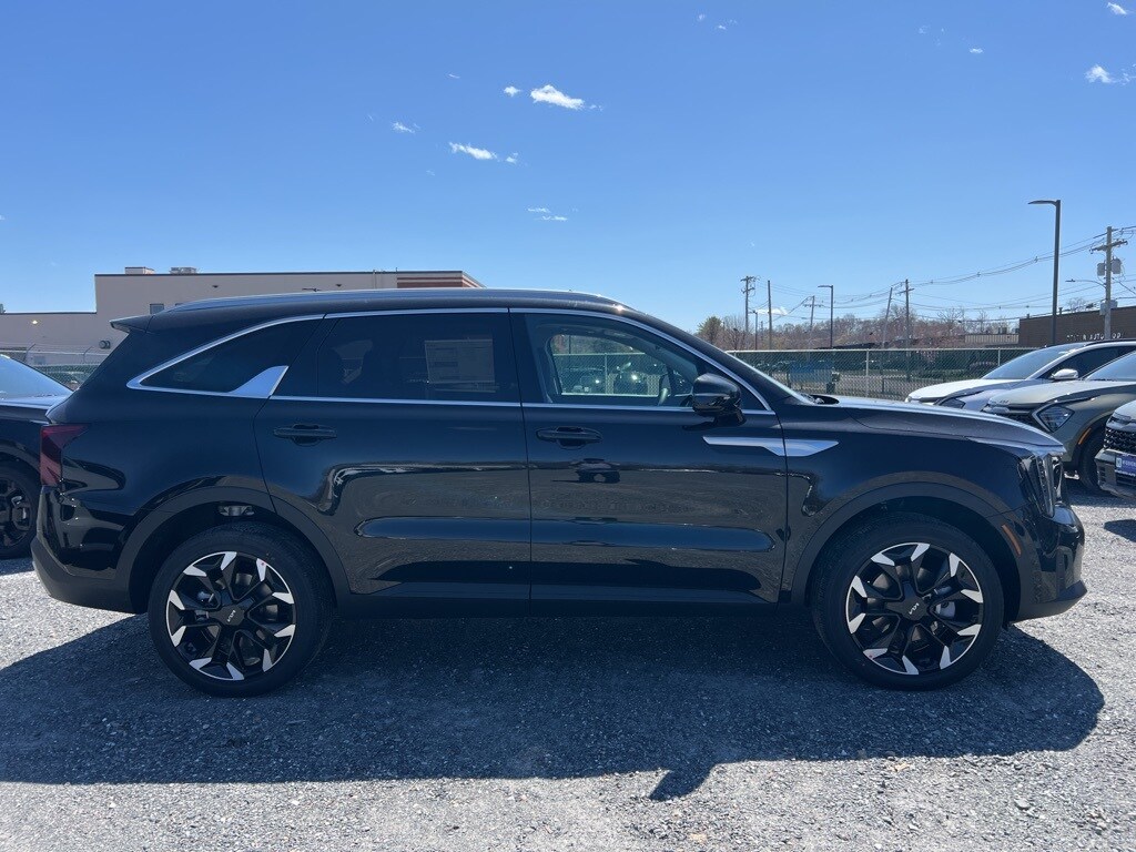 2025 Kia Sorento EX photo 4