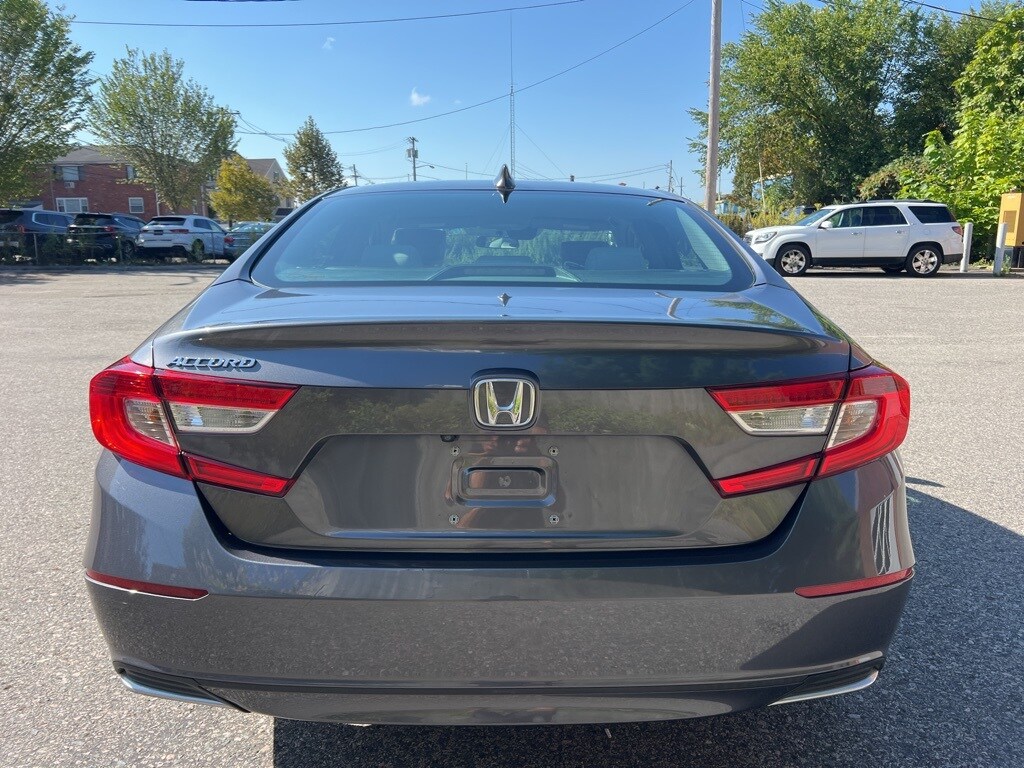 2019 Honda Accord LX photo 4