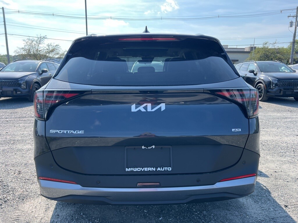 2026 Kia Sportage EX photo 3