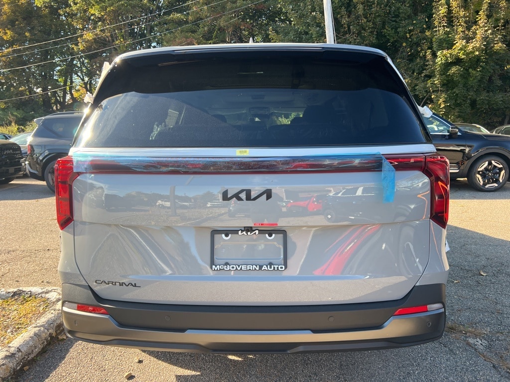 New 2026 Kia Carnival SX Van Passenger Van