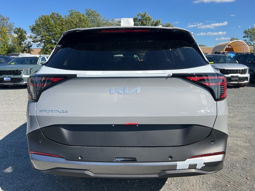New 2026 Kia Sportage Hybrid S SUV