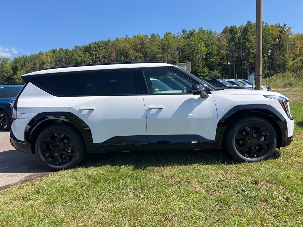 New 2026 Kia EV9 Land SUV