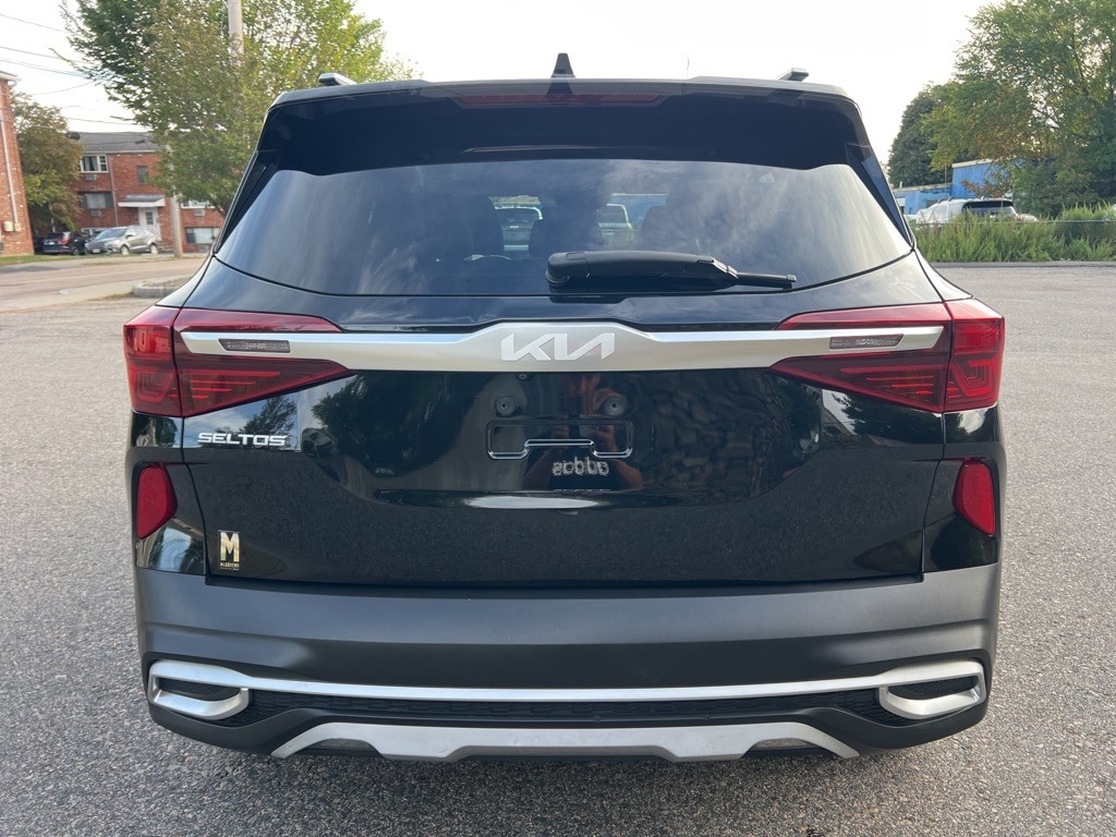 Used 2022 Kia Seltos SX SUV