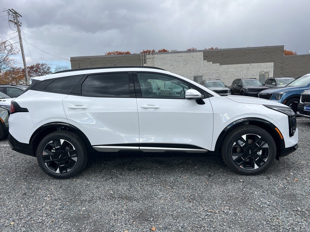 2026 Kia Sportage photo 2