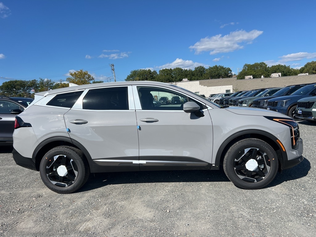 New 2026 Kia Sportage Hybrid S SUV