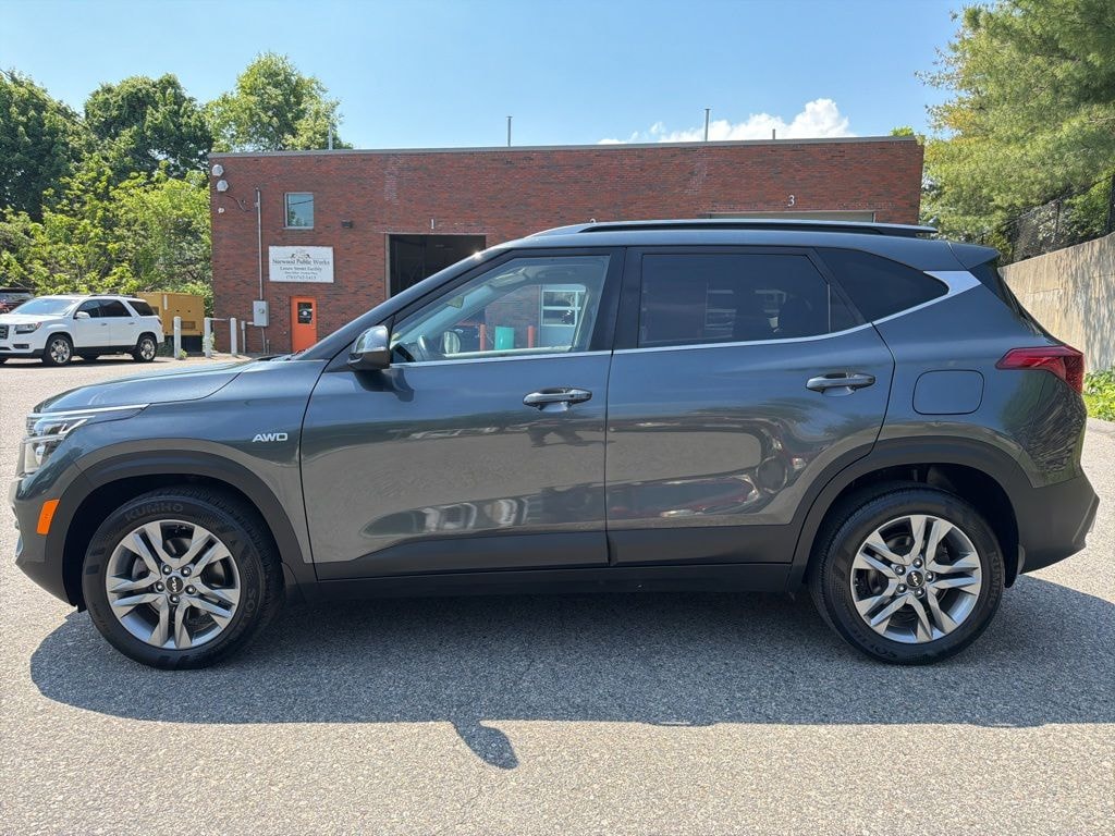Used 2023 Kia Seltos S SUV