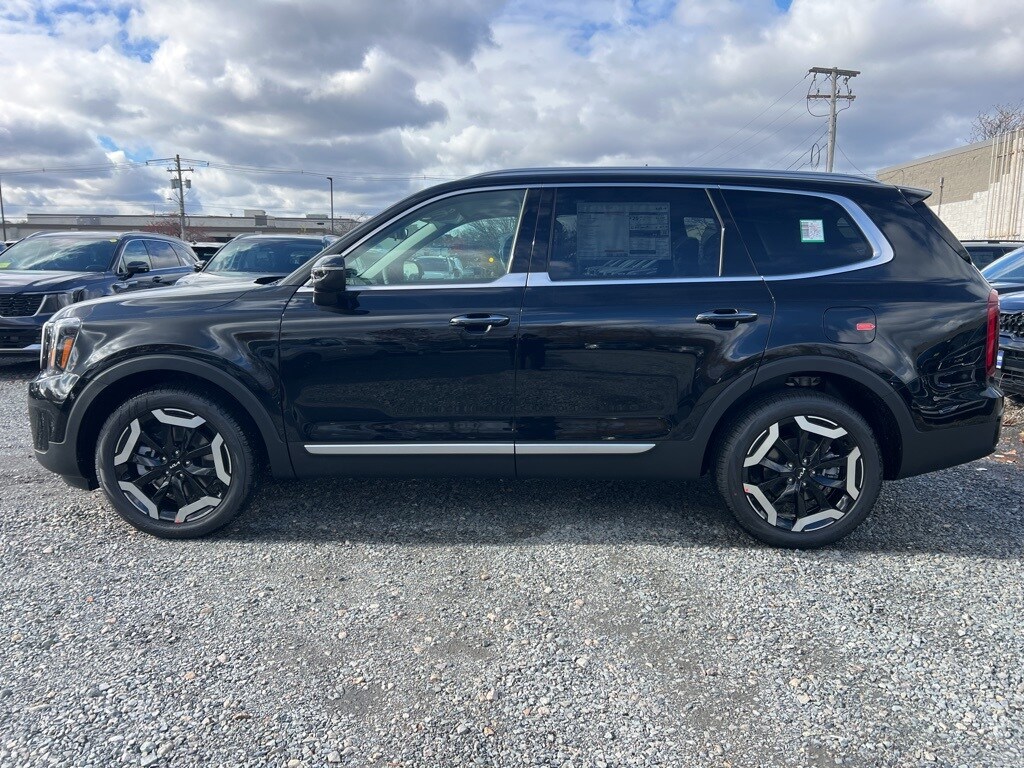 New 2025 Kia Telluride S SUV