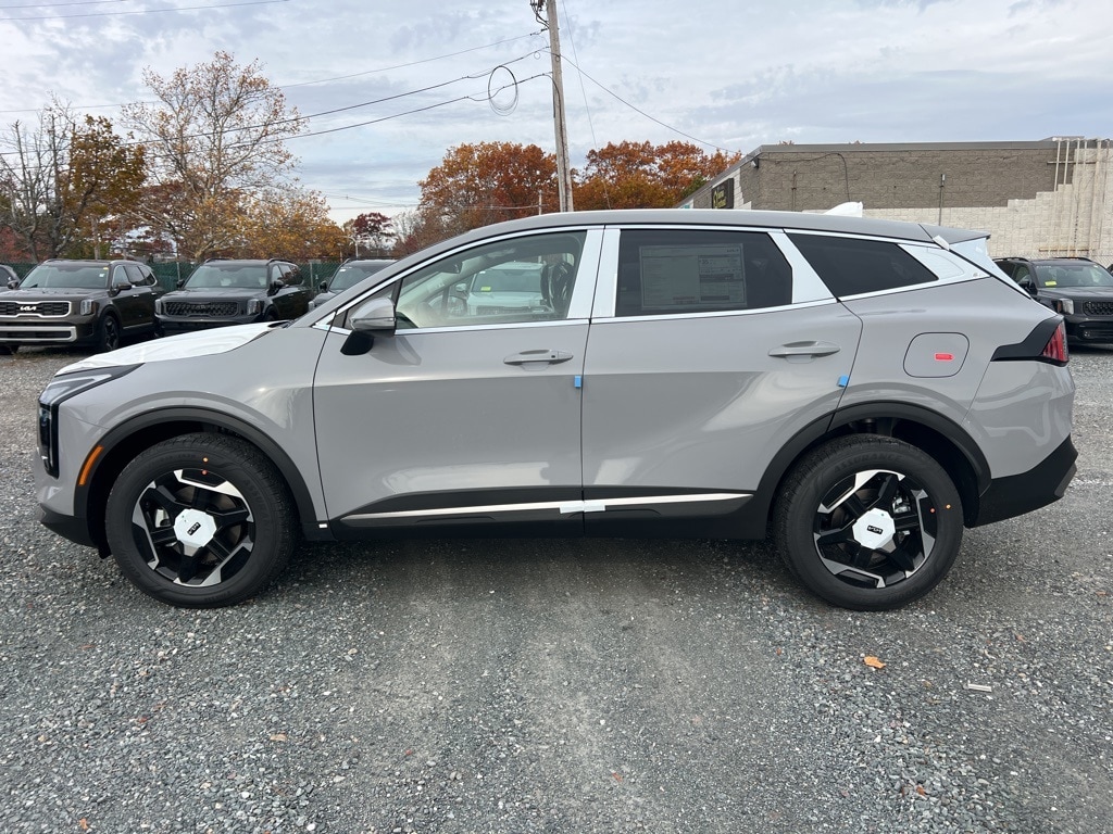 New 2026 Kia Sportage Hybrid S SUV