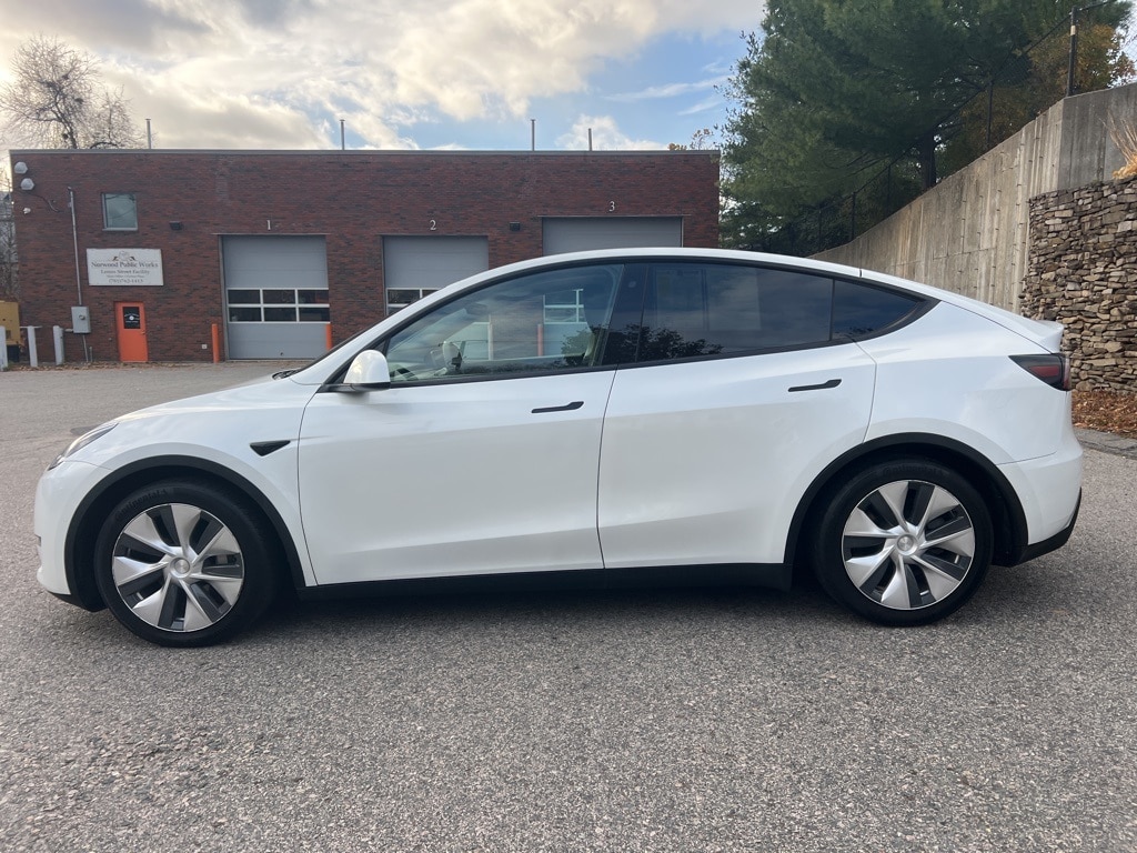 Used 2020 Tesla Model Y Long Range with VIN 5YJYGDEE1LF006888 for sale in Northfield, Minnesota