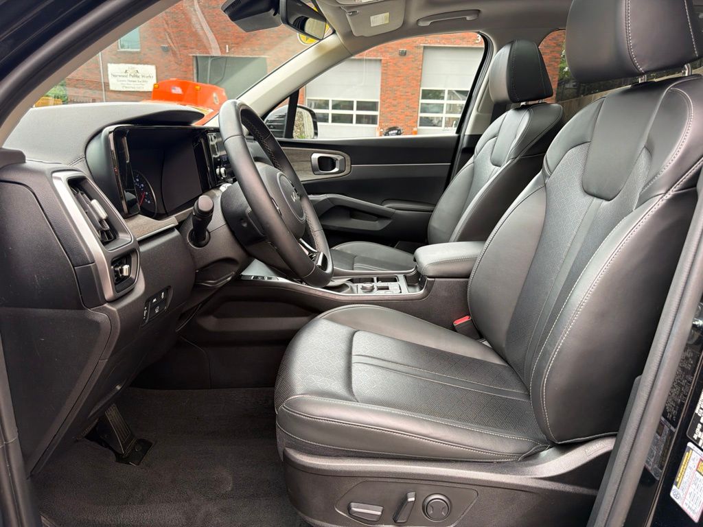 2023 Kia Sorento X-Line EX - Photo 16
