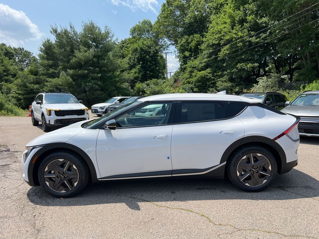 New 2025 Kia EV6 Light Long Range SUV