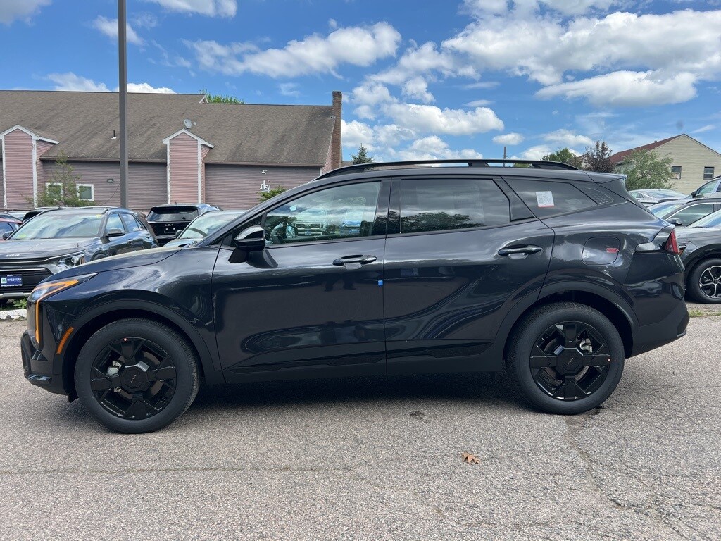 2026 Kia Sportage X-Line photo 2