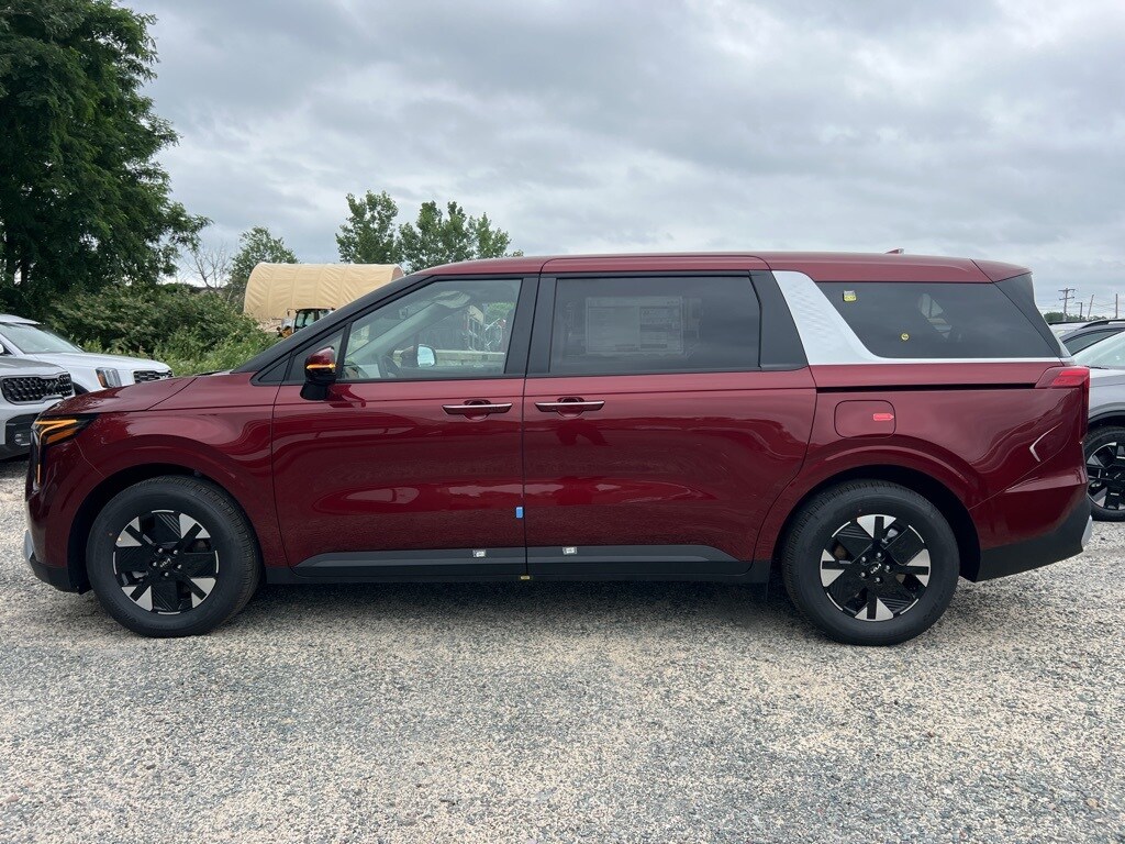 2026 Kia Carnival LXS photo 2