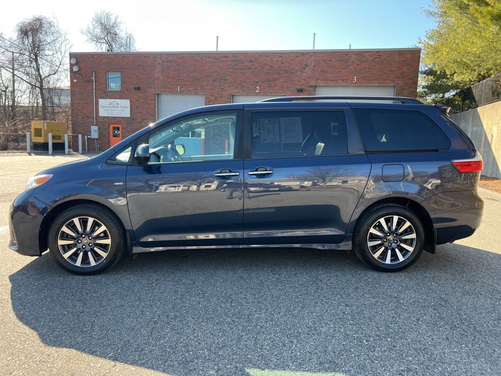 Used 2018 Toyota Sienna Van Passenger Van