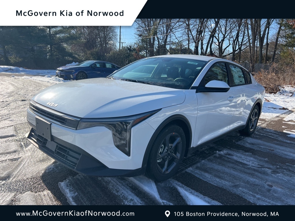 2025 Kia K4 LXS