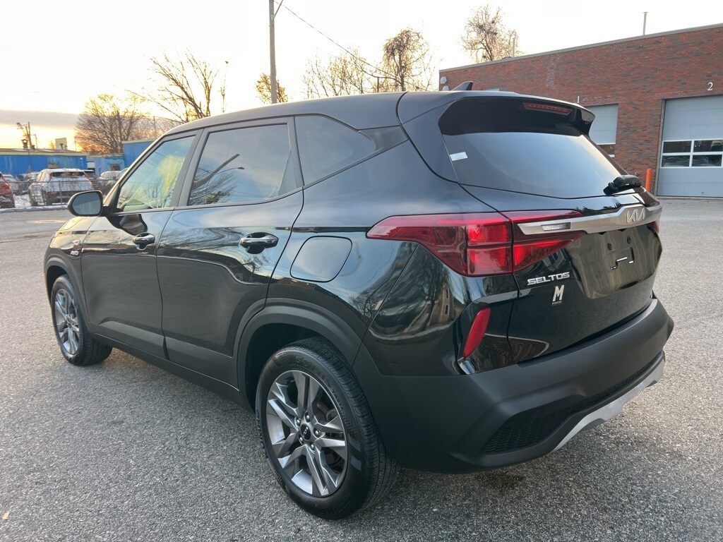 Used 2023 Kia Seltos LX SUV