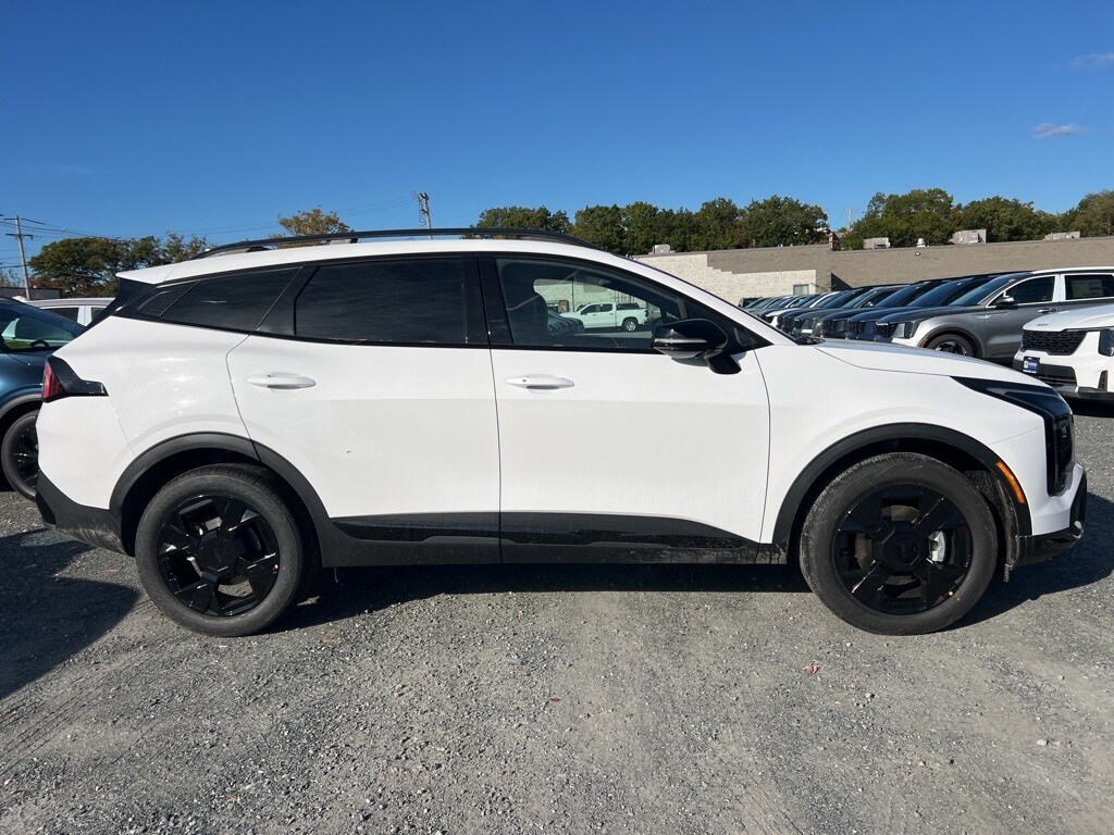 2026 Kia Sportage X-Line photo 3